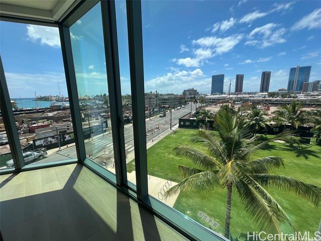 Building Photo - 1000 Auahi St