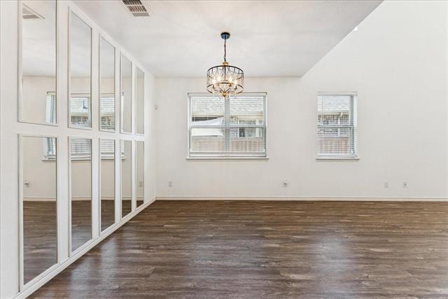 Building Photo - 2145 Barx Dr