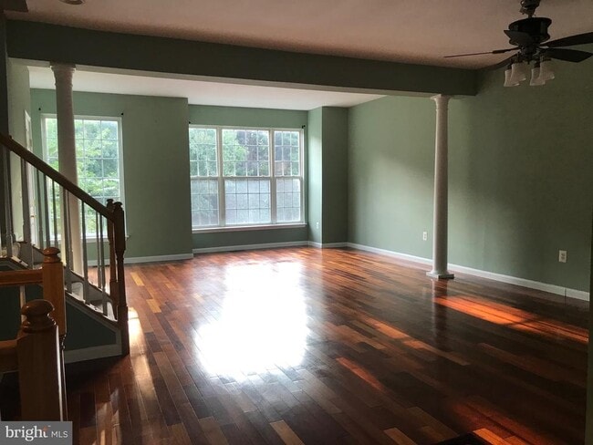 Building Photo - 15707 Palermo Terrace