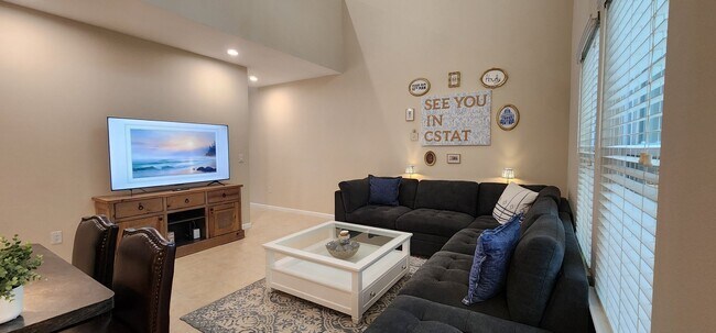 Building Photo - 1301 Canyon Creek Cir