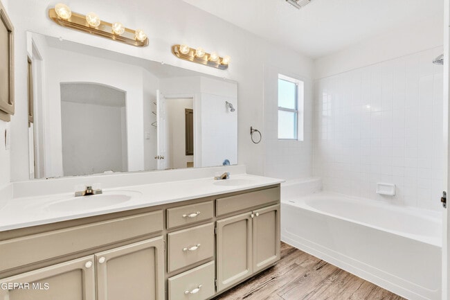 Building Photo - 1473 Desierto Rico Ave