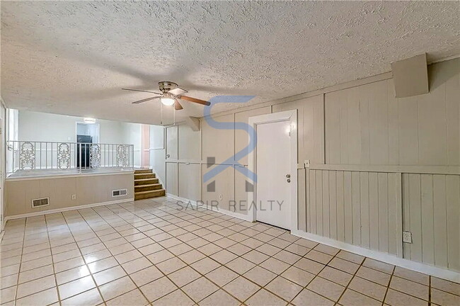 Building Photo - LIMITED-TIME OFFER!  Apply today with NO APPLICATION FEE! Terms apply. Call (678) 487-7896, Optio...