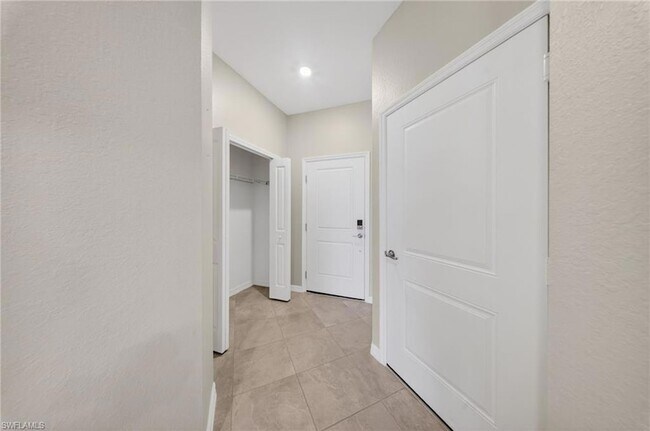 Building Photo - 2898 Blossom Way