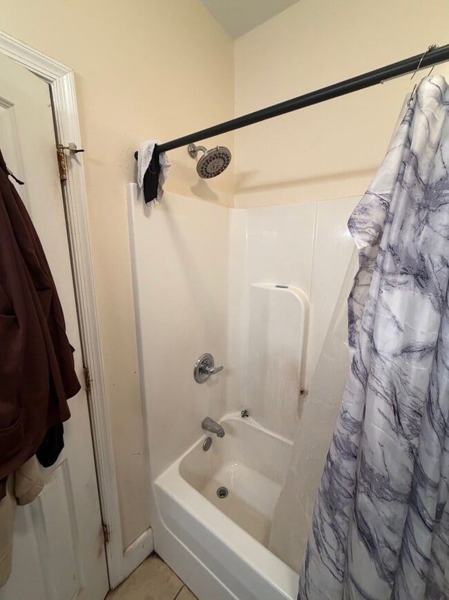 Building Photo - 1009 N 25th St