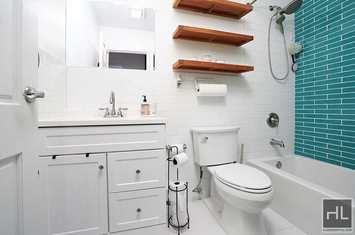 Building Photo - VERONICA PLACE