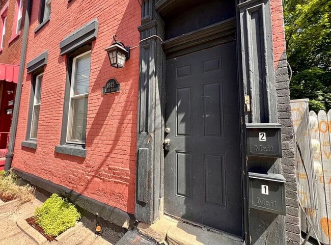 Building Photo - 1815 Locust St