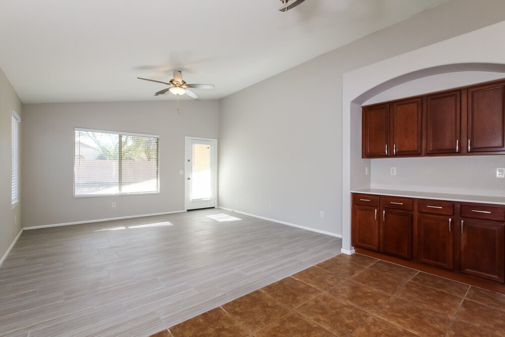 Building Photo - 16755 W Polk St