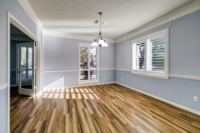 Building Photo - 20523 Riverside Pines Dr