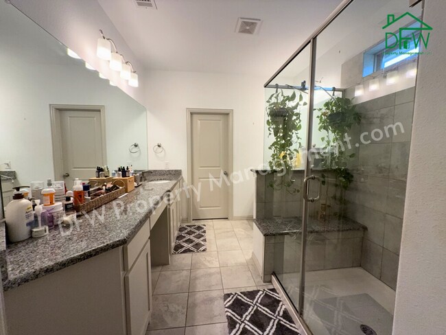 Building Photo - 3 Bed/2.5 Bath Home for Lease in Arlington...