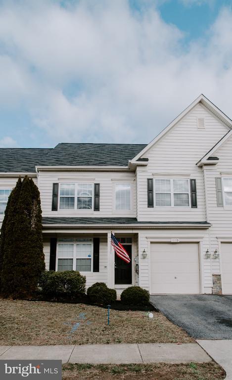 Building Photo - 110 Quinton Oaks Cir