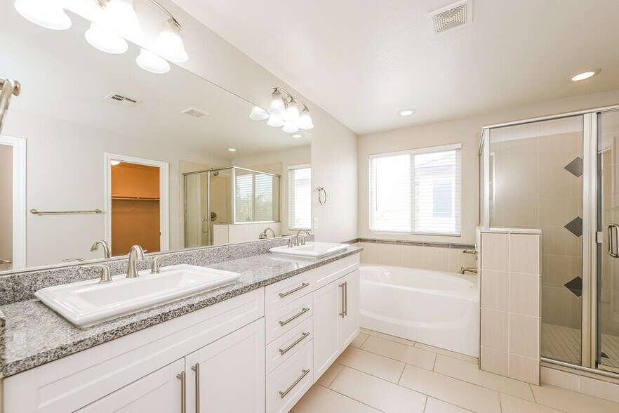 Building Photo - 6485 Cape Canyon Ct