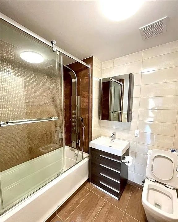 Building Photo - 8629 Bay Pkwy