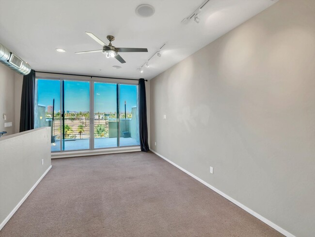 Building Photo - Beautiful Property with Contemporary Flair