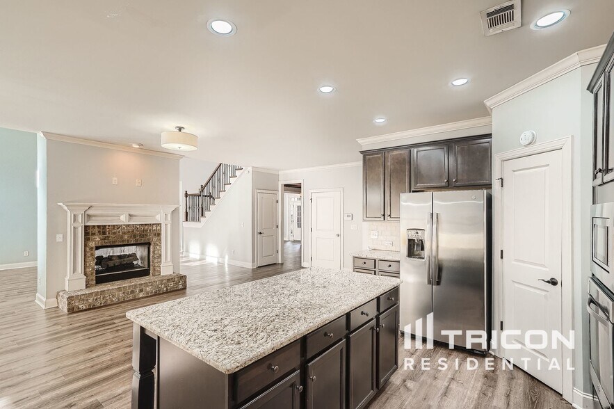 Building Photo - 1431 Ashbury Park Dr NE
