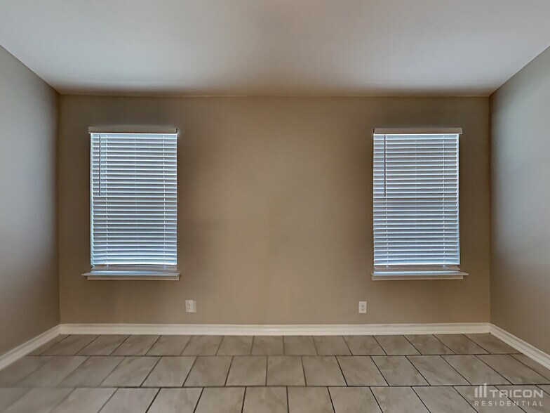 Building Photo - 6022 Red Rose