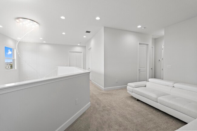 Building Photo - 15134 Cameo Ct