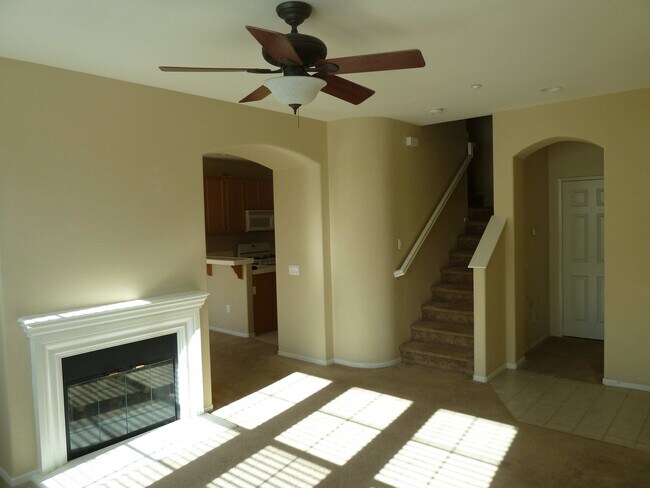Building Photo - 41900 Davenport Way