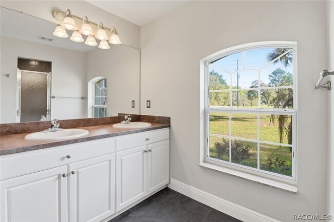 Building Photo - 8520 N Elkcam Blvd