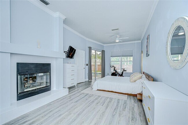 Building Photo - 9813 Woodbay Dr