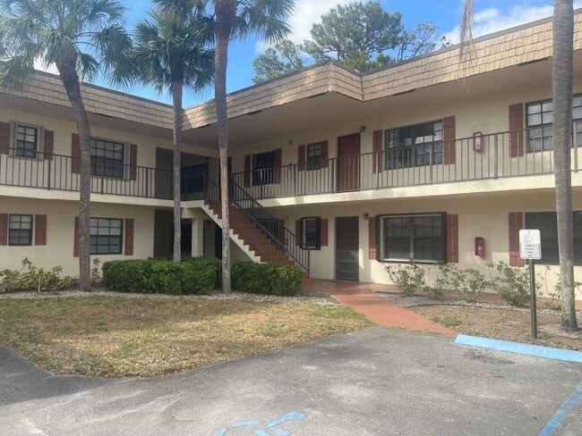 Building Photo - 4237 Oak Terrace Dr