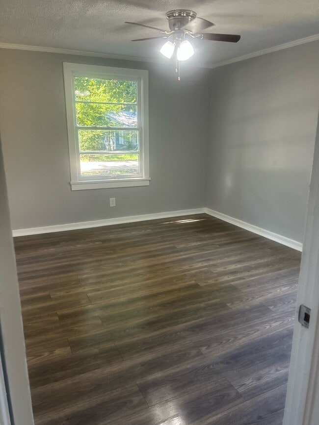 Building Photo - 1234 Boggan Dr