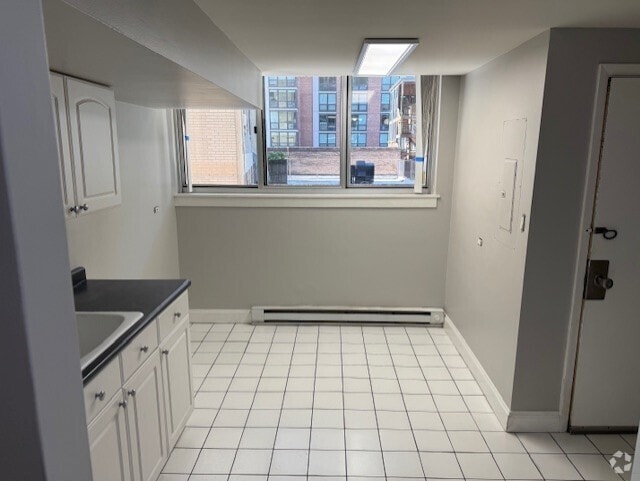 Building Photo - 1 E Schiller St
