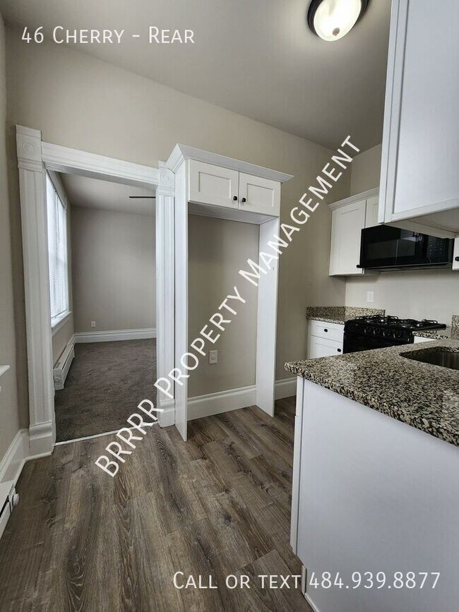 Building Photo - 46 Cherry-Rear