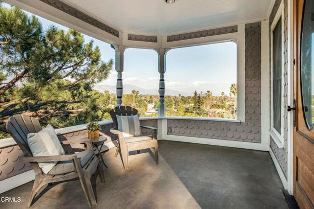 Building Photo - 851 Lyndon St