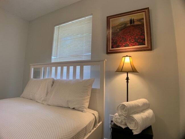 Building Photo - Charming 4-bedroom, 2-bath home in Colonial Park