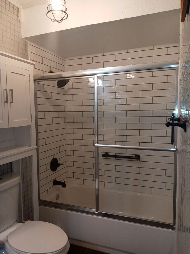 Building Photo - RIO RANCHO-FOUR BEDROOM HOUSE-Furnished