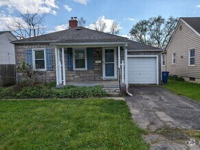 Building Photo - Charming 2-Bedroom Home in North Linden – ...