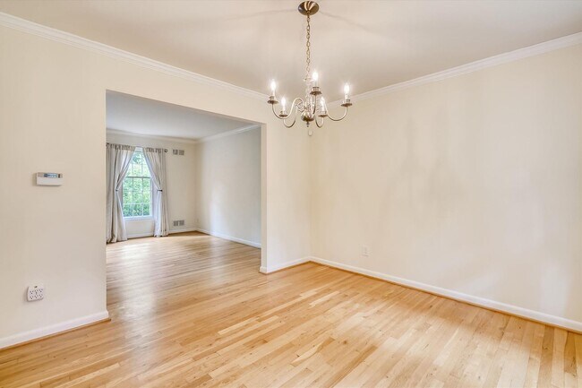 Building Photo - 11200 Powder Horn Dr