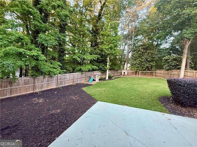 Building Photo - 9695 N Pond Cir