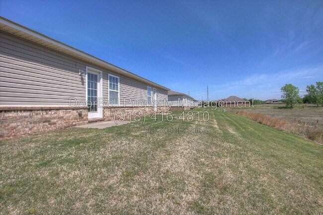 Building Photo - 5807 N 34th St