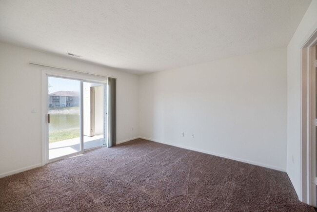 Building Photo - 102 Aspen Dr
