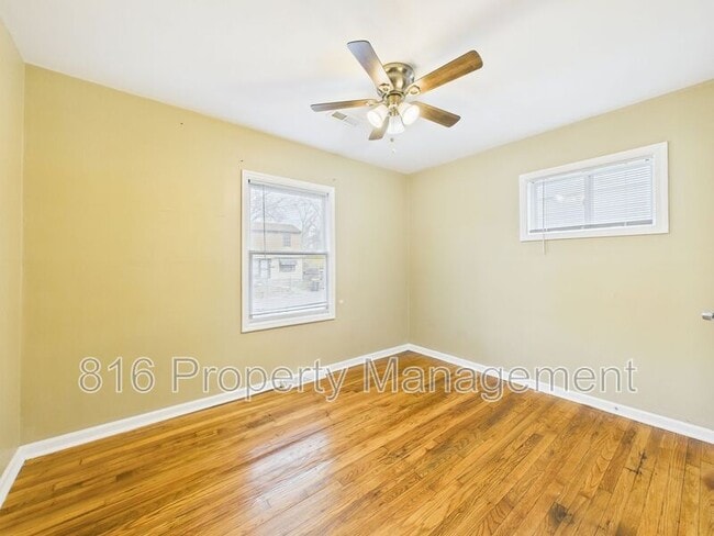 Building Photo - 3716 Mersington Ave