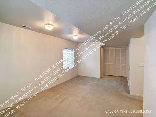 Building Photo - 3314 Castellon Dr