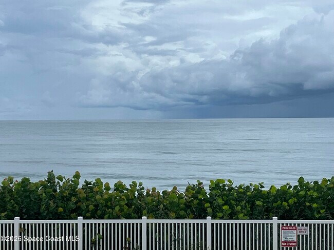 Building Photo - 305 Jimmy Buffett Mem Hwy