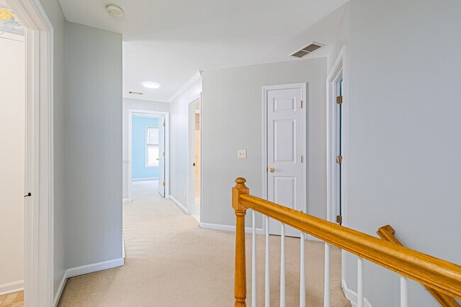 Building Photo - 1940 Bentbrooke Trail