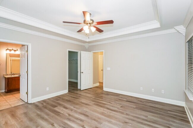 Building Photo - 111 Coldwater Dr