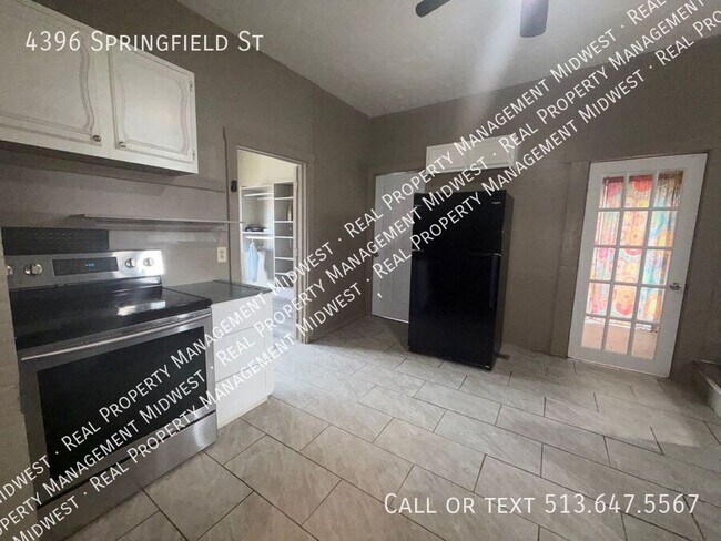 Building Photo - 4396 Springfield St