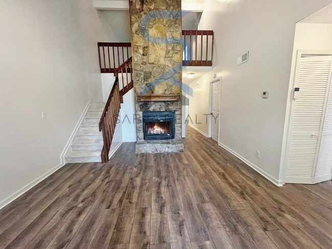 Building Photo - 5802 Trent Walk Dr