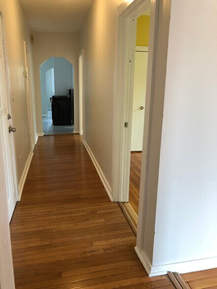Building Photo - 154 Stanwood St