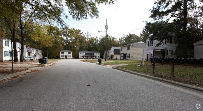 Primary Photo - Aqua Court Townhomes