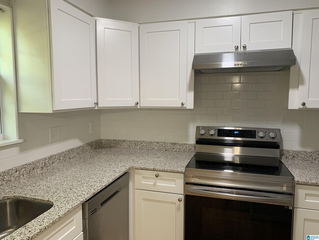 Building Photo - 2752 Southbury Cir