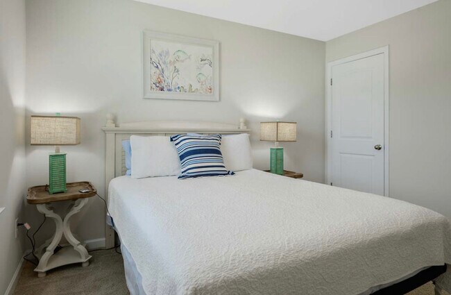 Building Photo - 155 Rossell Park Cir