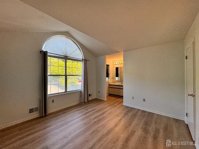 Building Photo - 396 Terrace Ln
