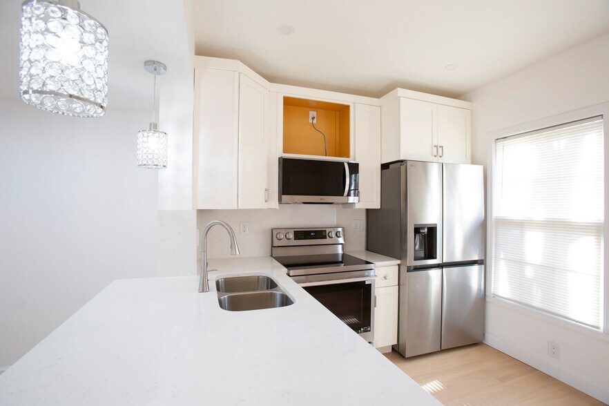 Primary Photo - 1609 Deford Bailey Ave