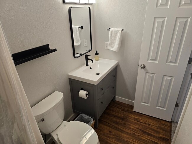 Building Photo - 2415 S Xanadu Way