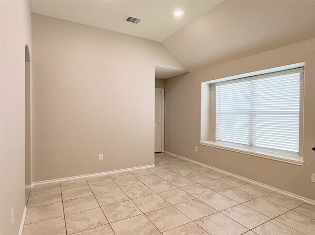 Building Photo - 5727 Pampus Prairie Rd